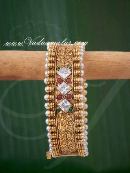 Antique design kada bracelet bangles gold toned valaial - 1 piece Size : 2-8