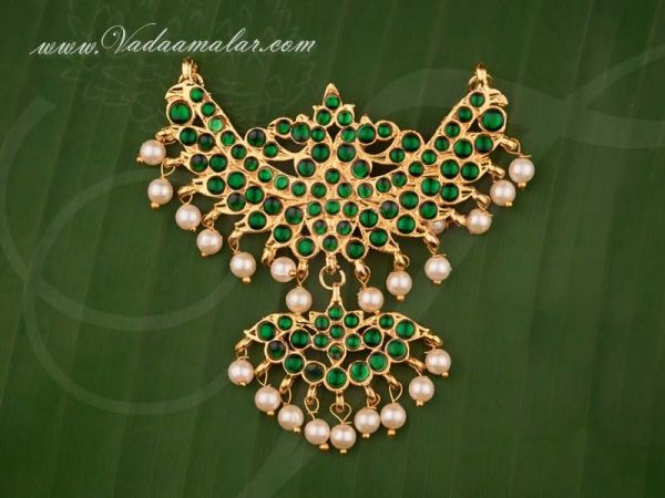 Kemp stone pendant for traditional sarees and salwars