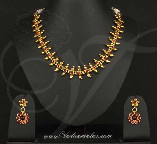 Simple Gold Plated Necklace for Women Short Design Buy Now Online