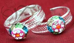 Bichiya Metti silver color  with Multicolor  Stone At The Centre.  Indian Style Toe Ring Feet Jewelry - 1 pair