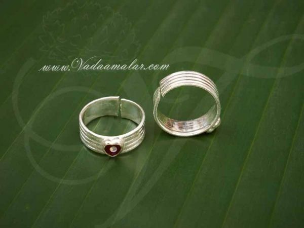Bichiya Metti silver color white metal. Indian Style Toe Ring Feet Jewelry - 1 pair